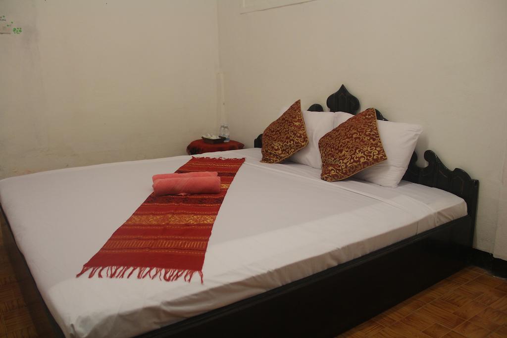 Lpq Backpackers Hostel Luang Prabang Rum bild