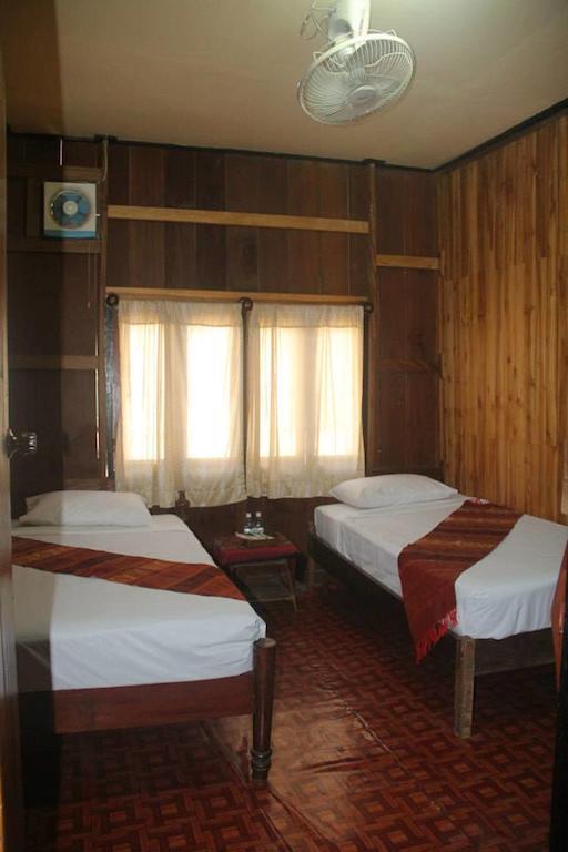 Lpq Backpackers Hostel Luang Prabang Rum bild