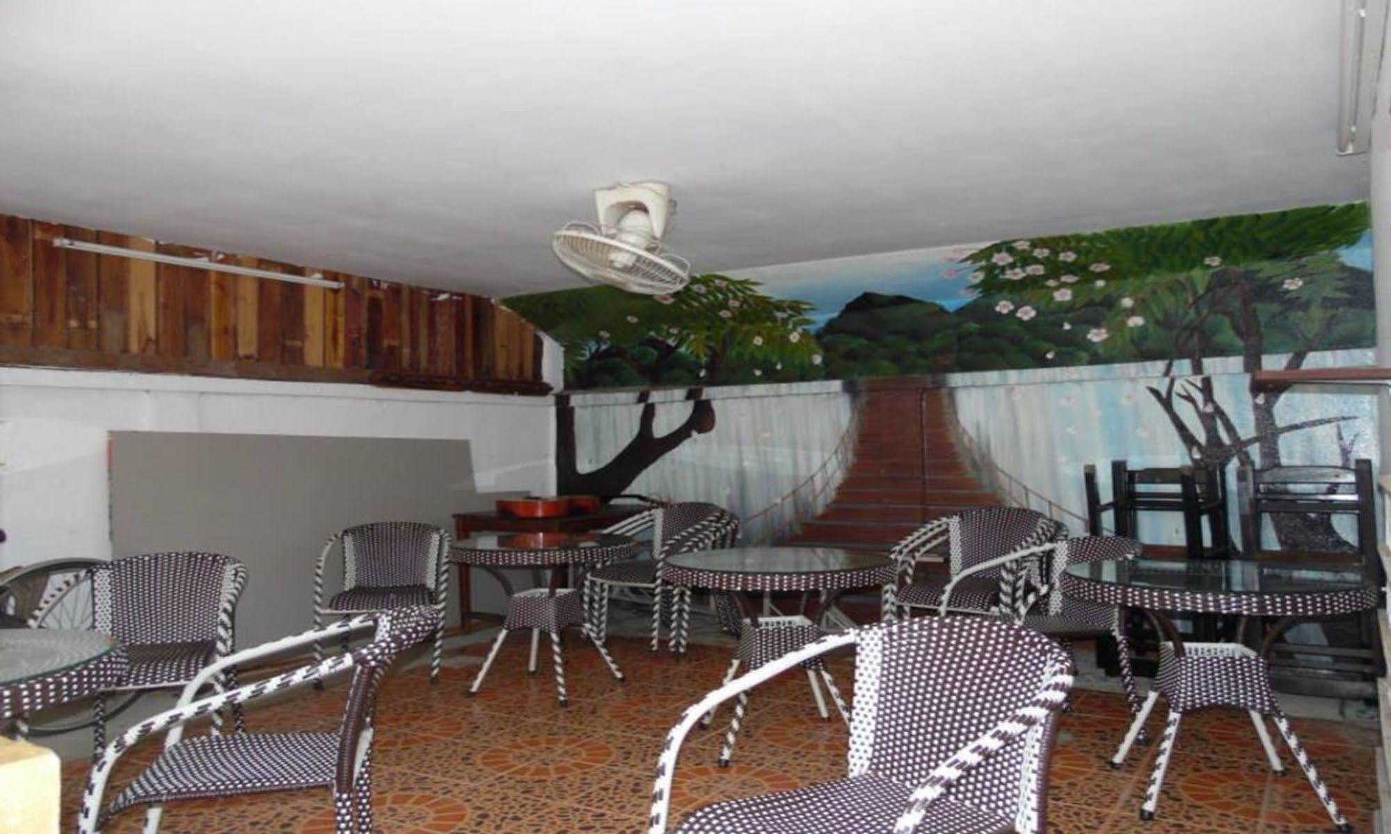 Lpq Backpackers Hostel Luang Prabang Exteriör bild