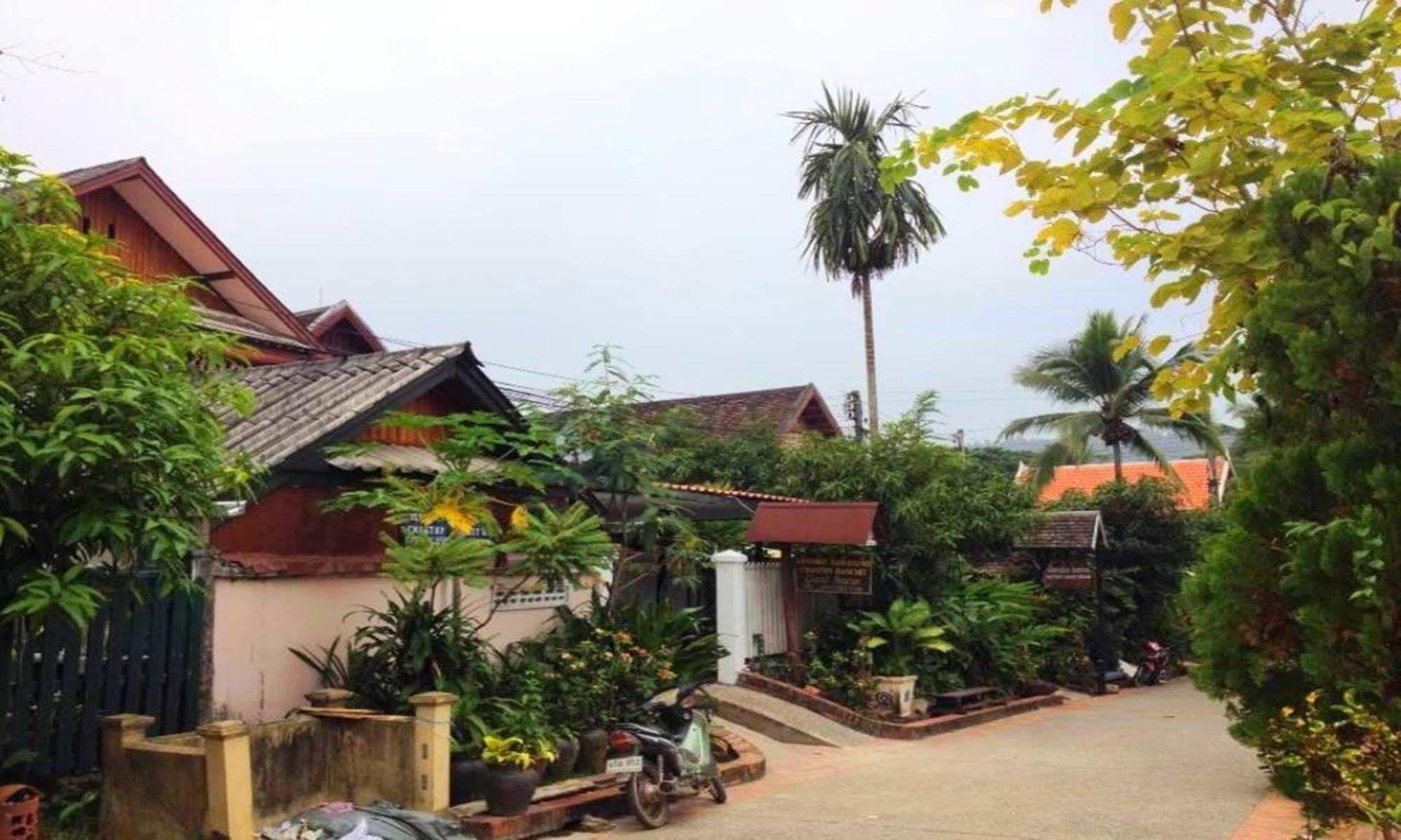 Lpq Backpackers Hostel Luang Prabang Exteriör bild